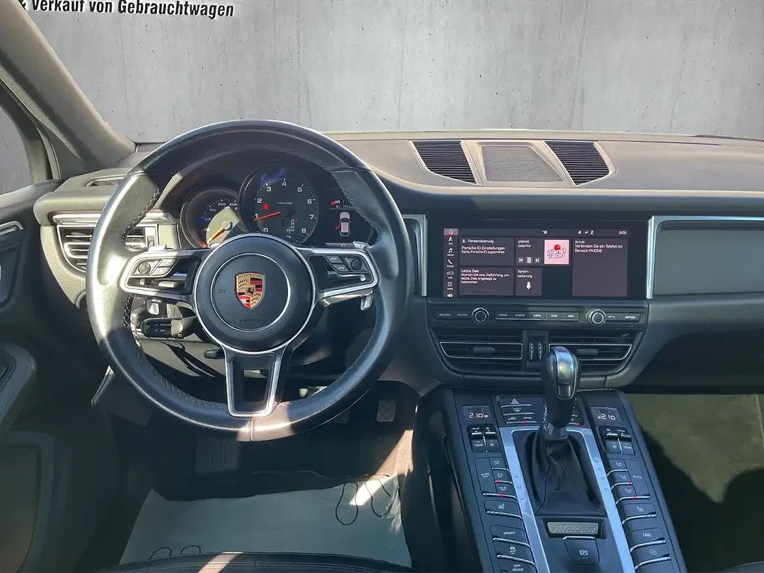 Porsche Macan - Thumbnail 15
