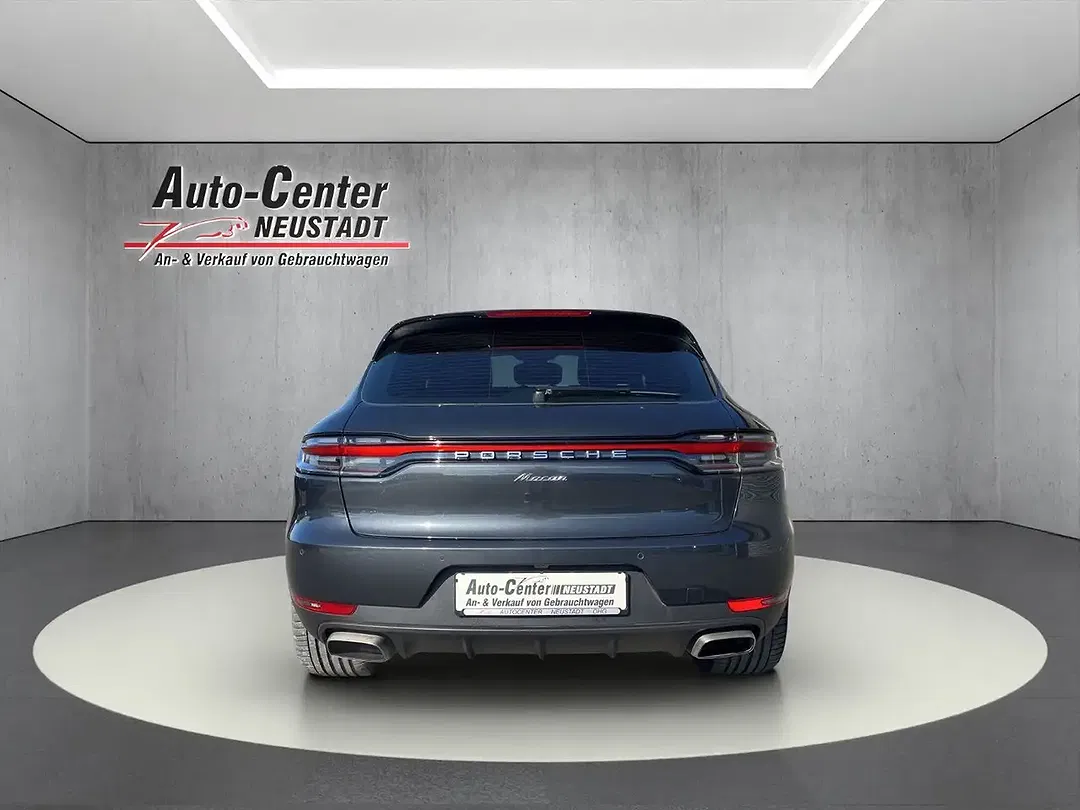 Porsche Macan - Thumbnail 5