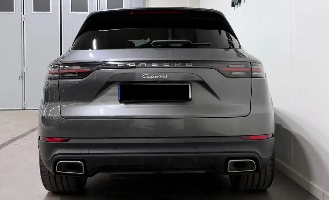 Porsche Cayenne - Thumbnail 5