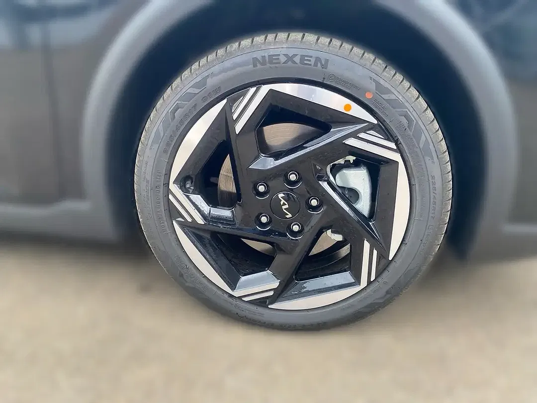 Kia K4 - Thumbnail 8