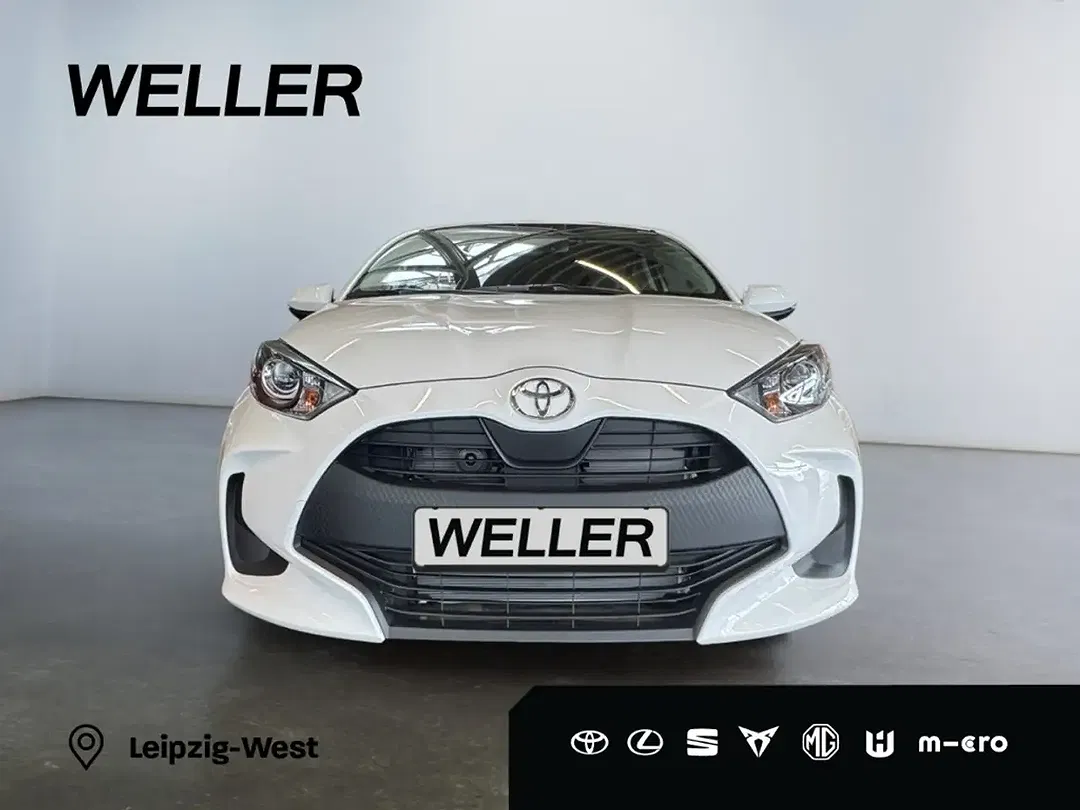 Toyota Yaris - Thumbnail 2