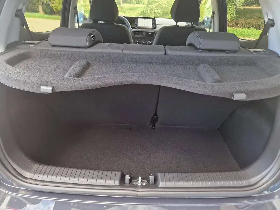 Hyundai i10 - Thumbnail 10