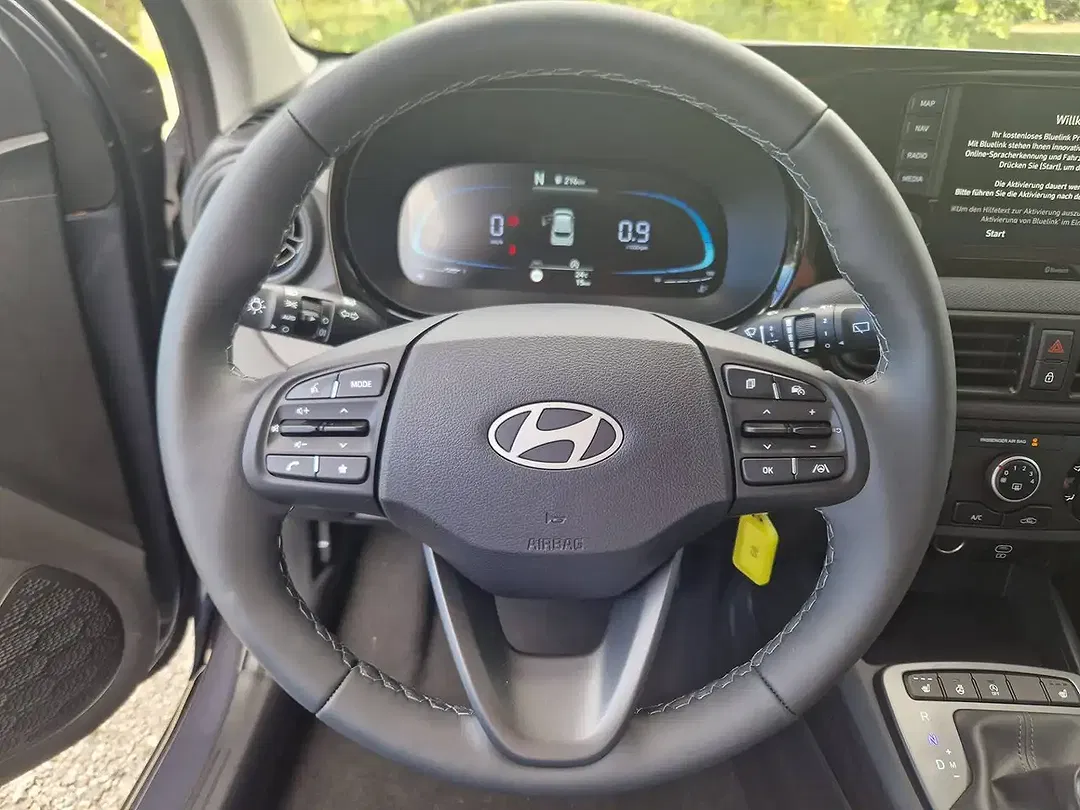 Hyundai i10 - Thumbnail 13