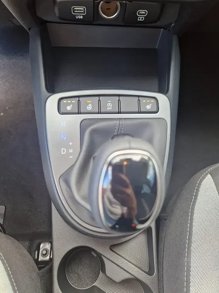 Hyundai i10 - Thumbnail 17