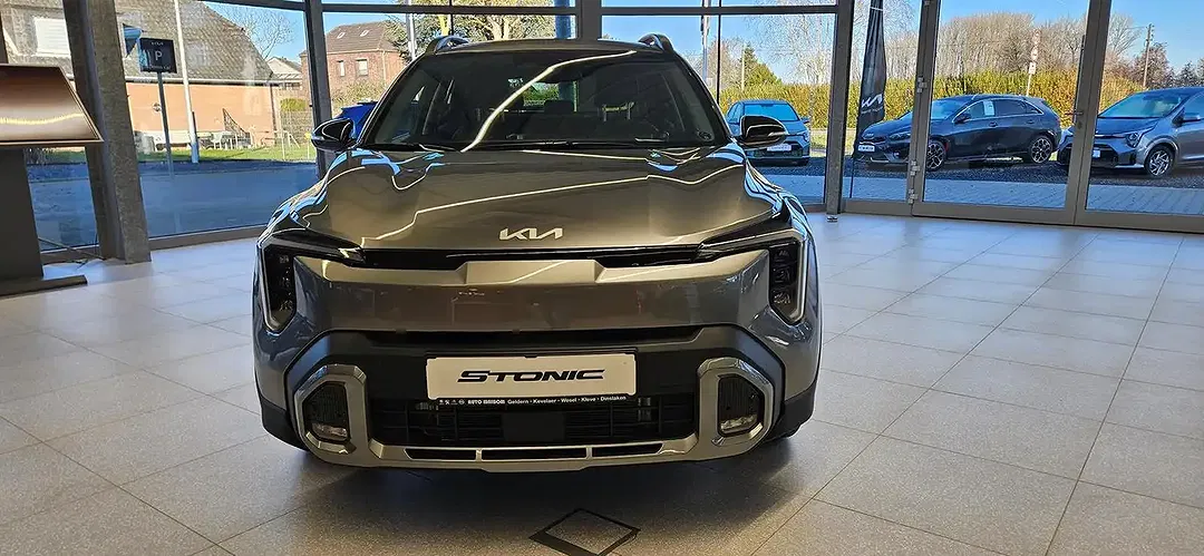 Kia Stonic - Thumbnail 2