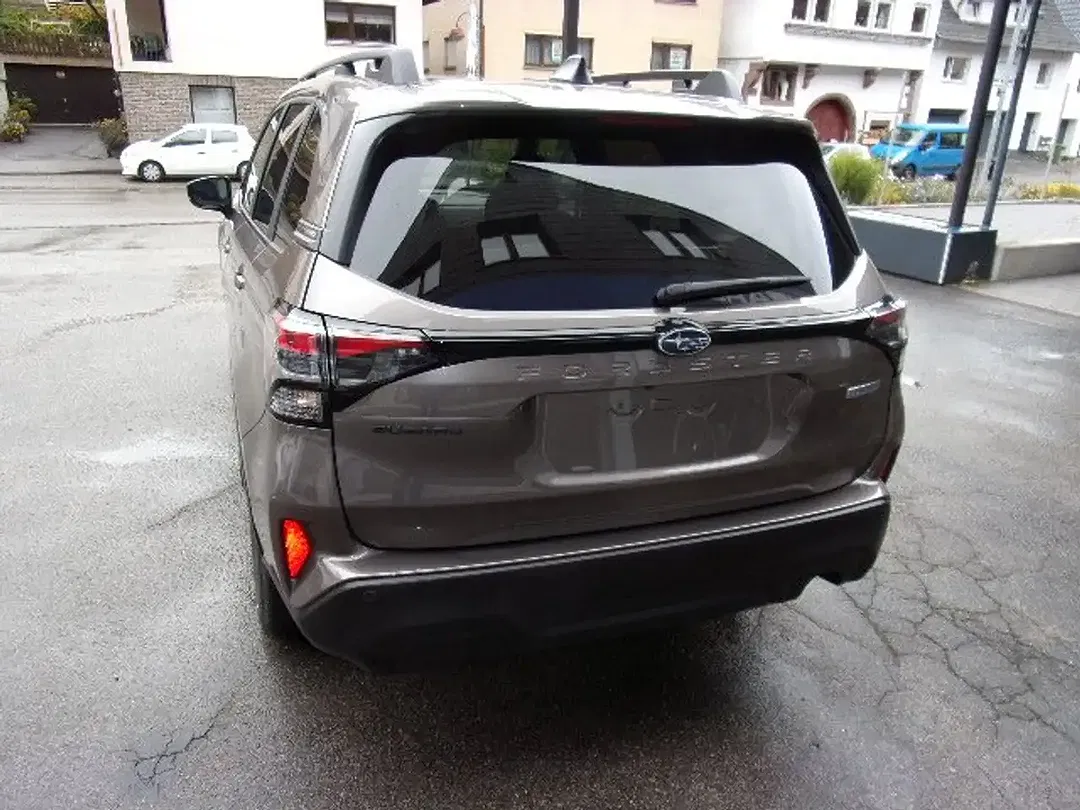Subaru Forester - Thumbnail 3