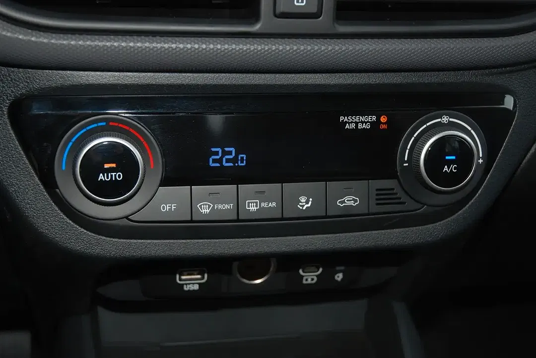 Hyundai i10 - Thumbnail 13