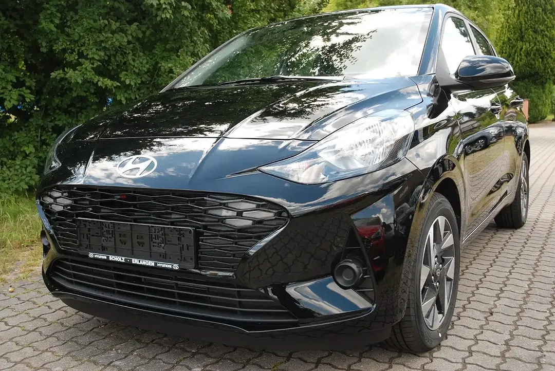 Hyundai i10 - Thumbnail 3