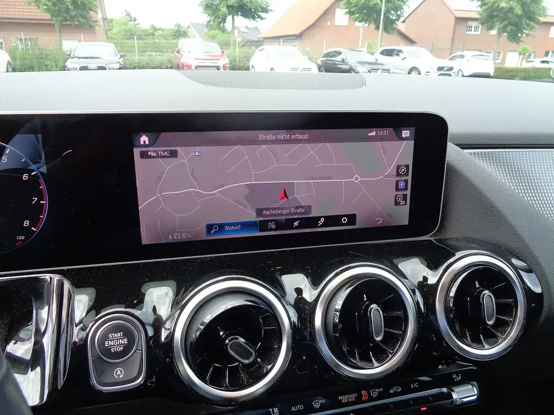 Mercedes-Benz B 180 - Thumbnail 13