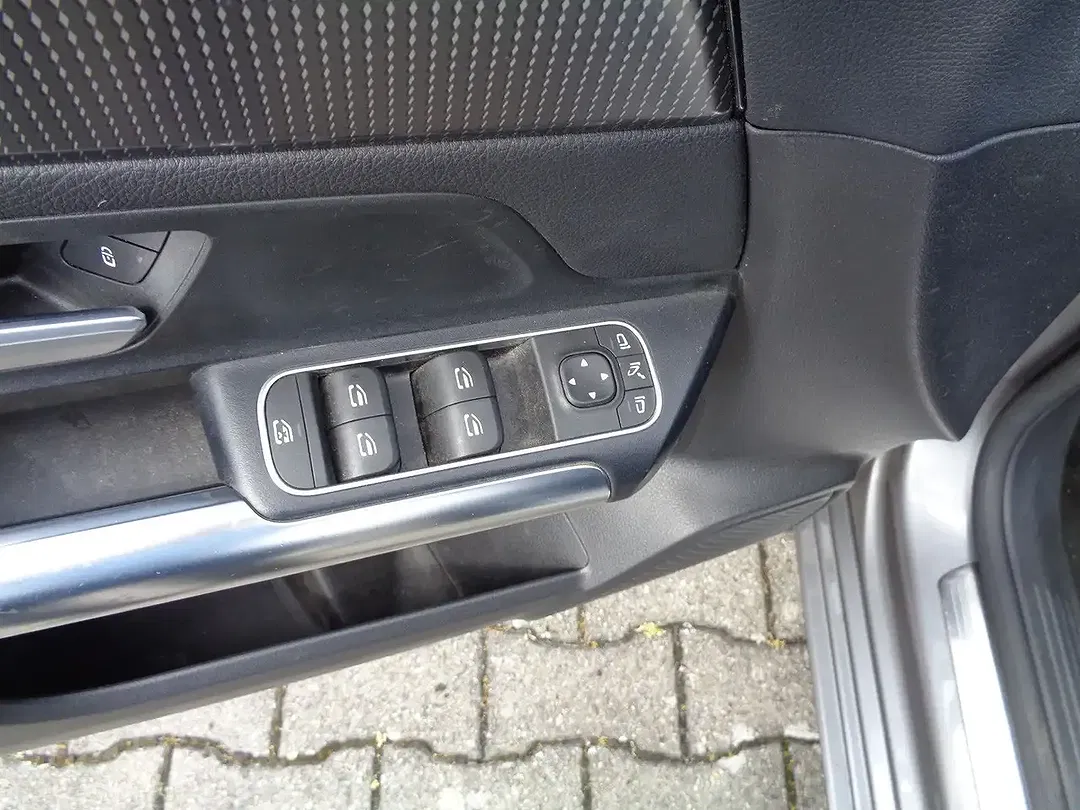 Mercedes-Benz B 180 - Thumbnail 5