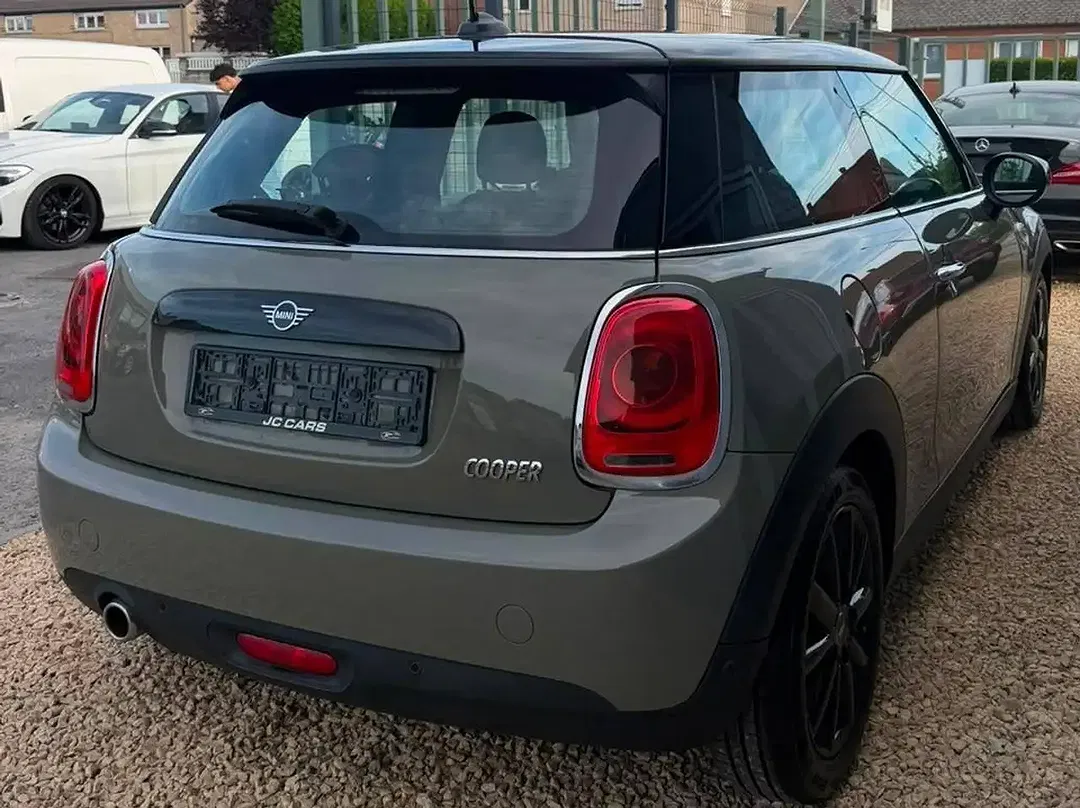 MINI Cooper - Thumbnail 3