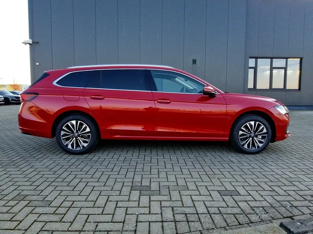 Skoda Superb - Thumbnail 6