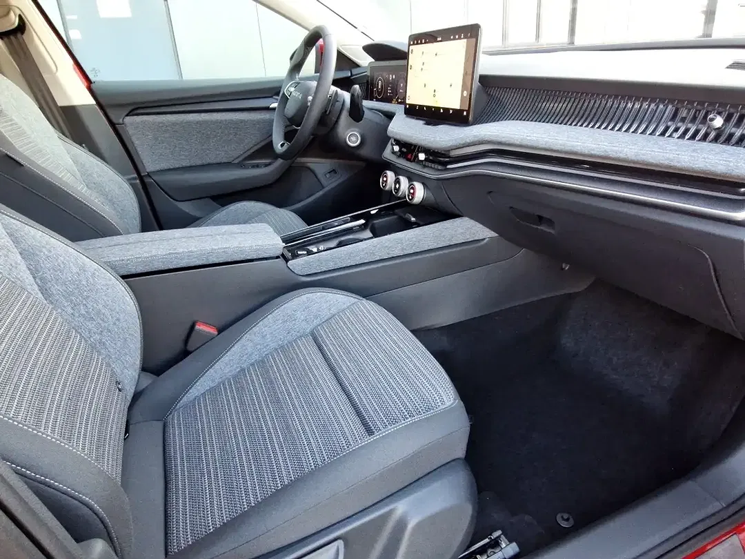 Skoda Superb - Thumbnail 8