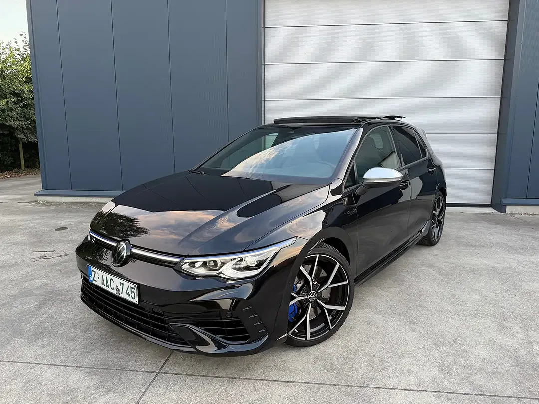 Volkswagen Golf - Thumbnail 1