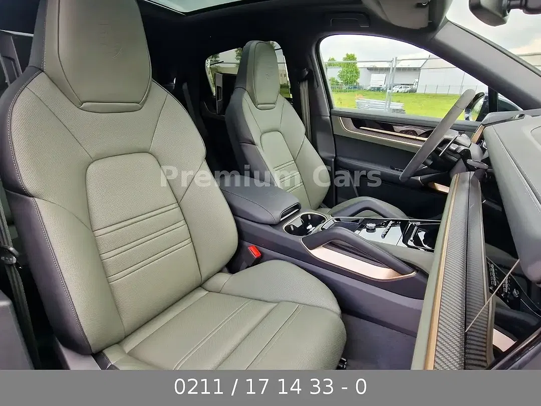 Porsche Cayenne - Thumbnail 13