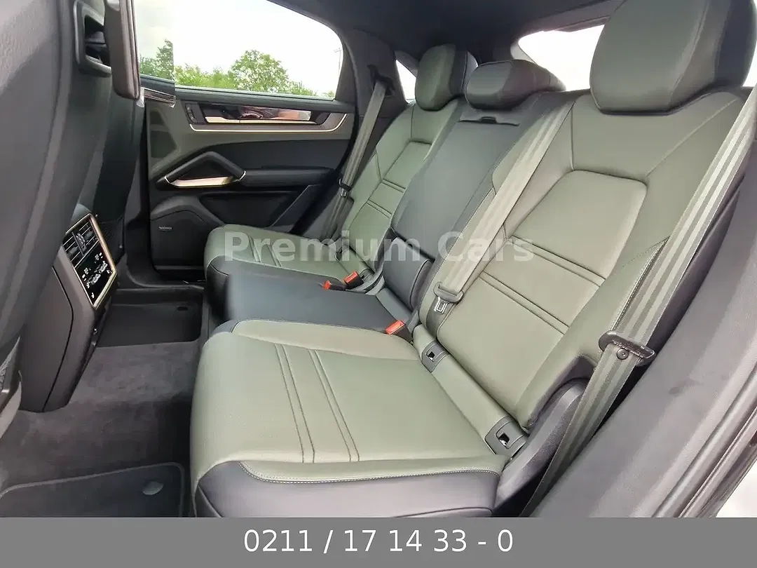 Porsche Cayenne - Thumbnail 15