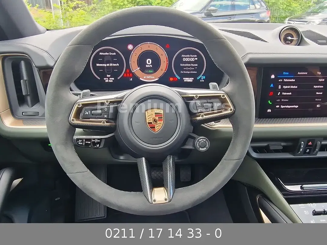 Porsche Cayenne - Thumbnail 9