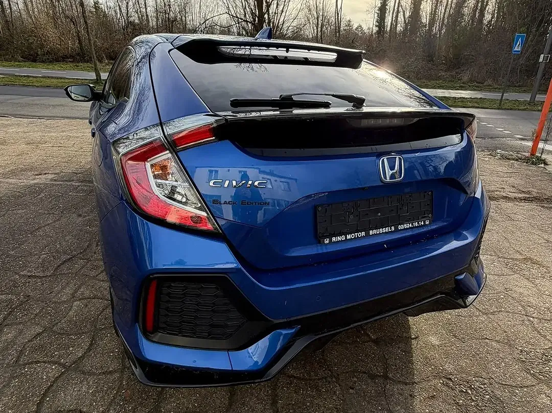 Honda Civic - Thumbnail 10