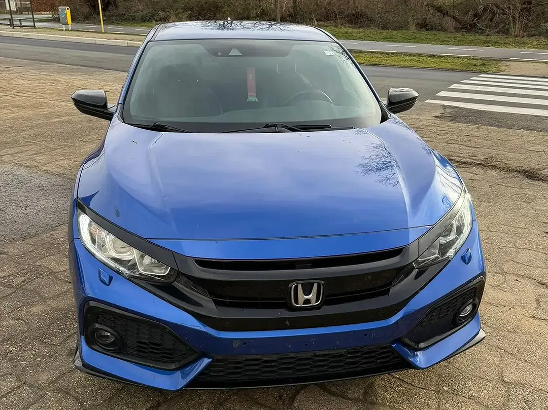 Honda Civic - Thumbnail 3