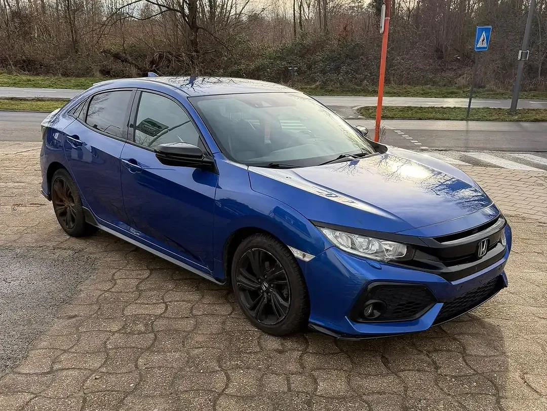 Honda Civic - Thumbnail 5