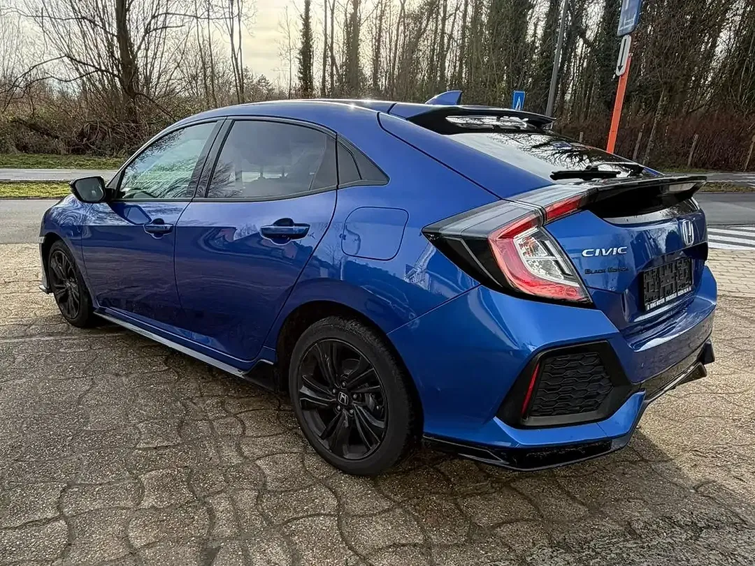 Honda Civic - Thumbnail 8