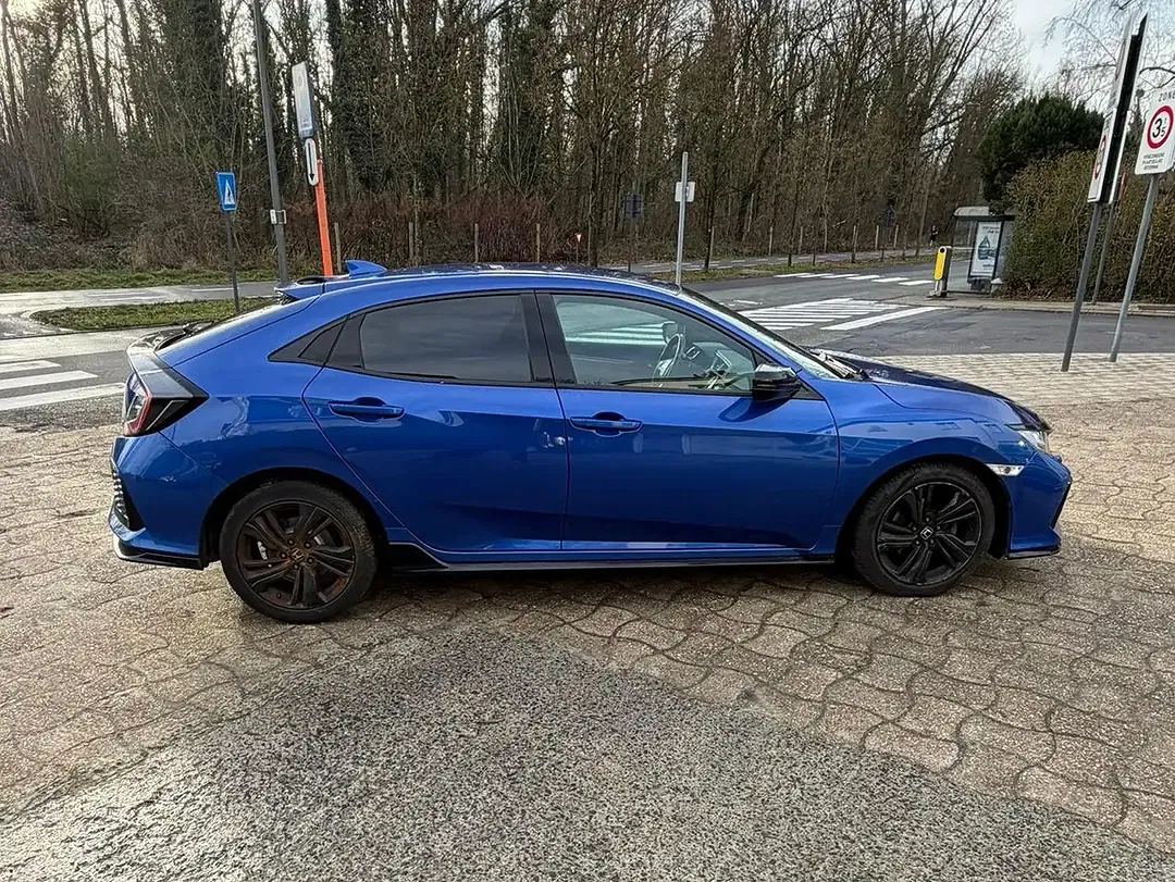 Honda Civic - Thumbnail 9