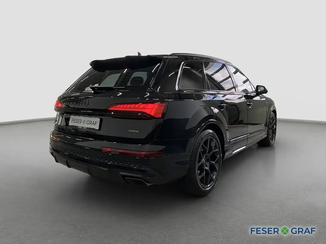 Audi Q7 - Thumbnail 8
