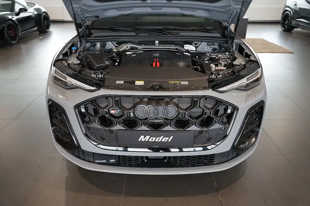 Audi SQ5 - Thumbnail 4