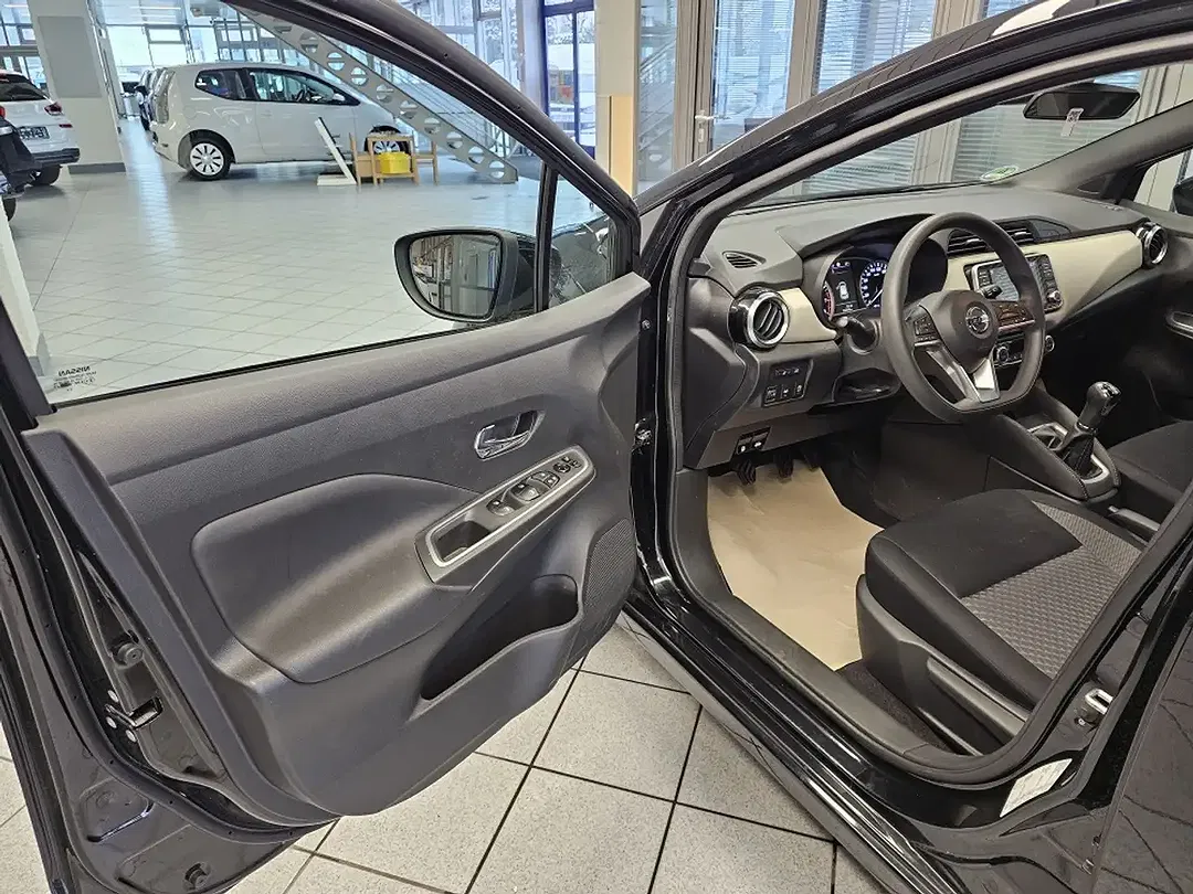Nissan Micra - Thumbnail 23