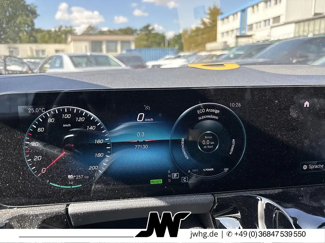Mercedes-Benz EQA 250 - Thumbnail 6