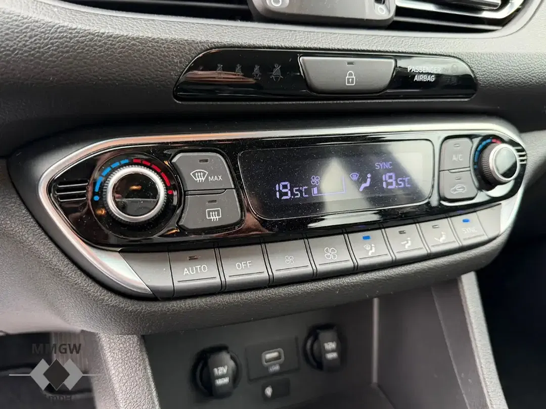 Hyundai i30 - Thumbnail 14