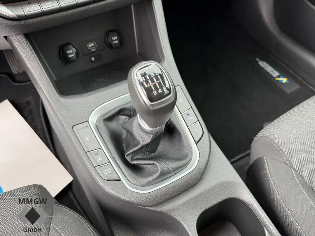 Hyundai i30 - Thumbnail 15