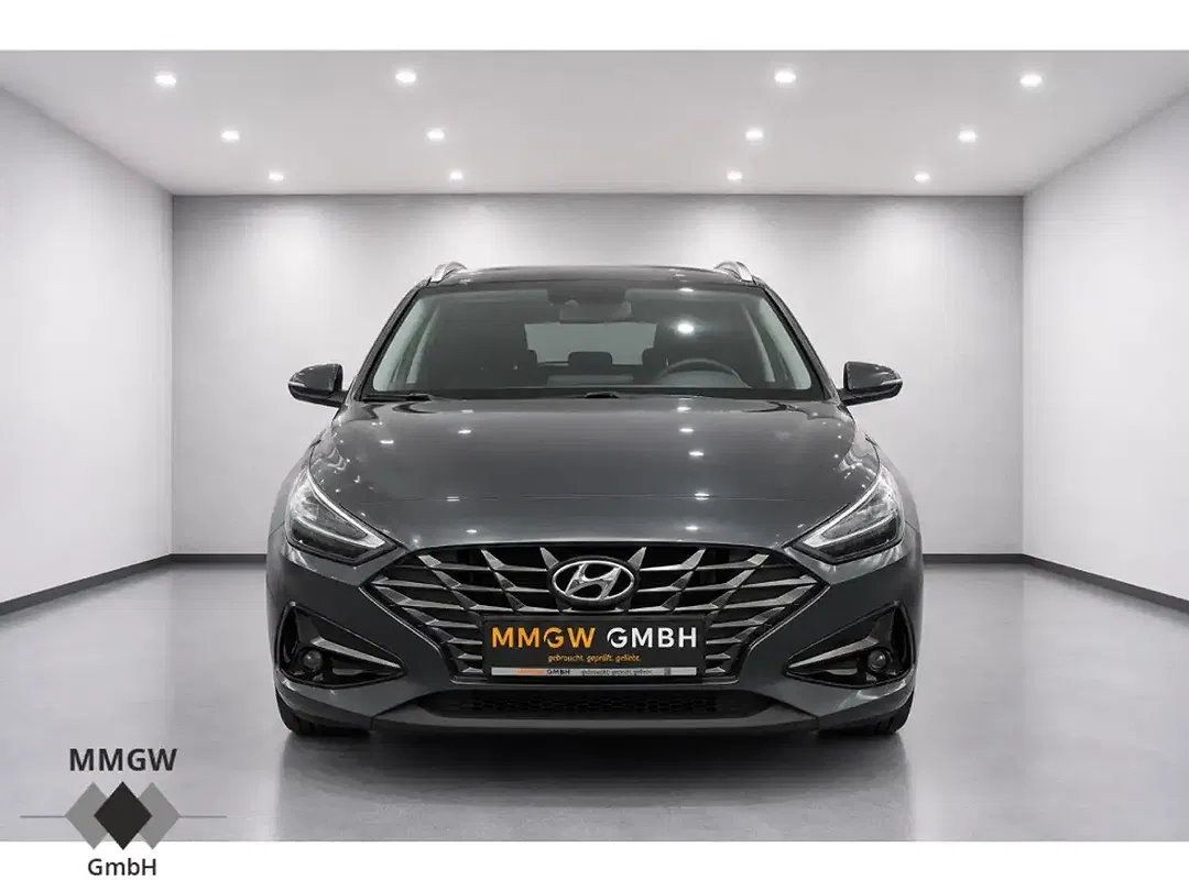 Hyundai i30 - Thumbnail 2