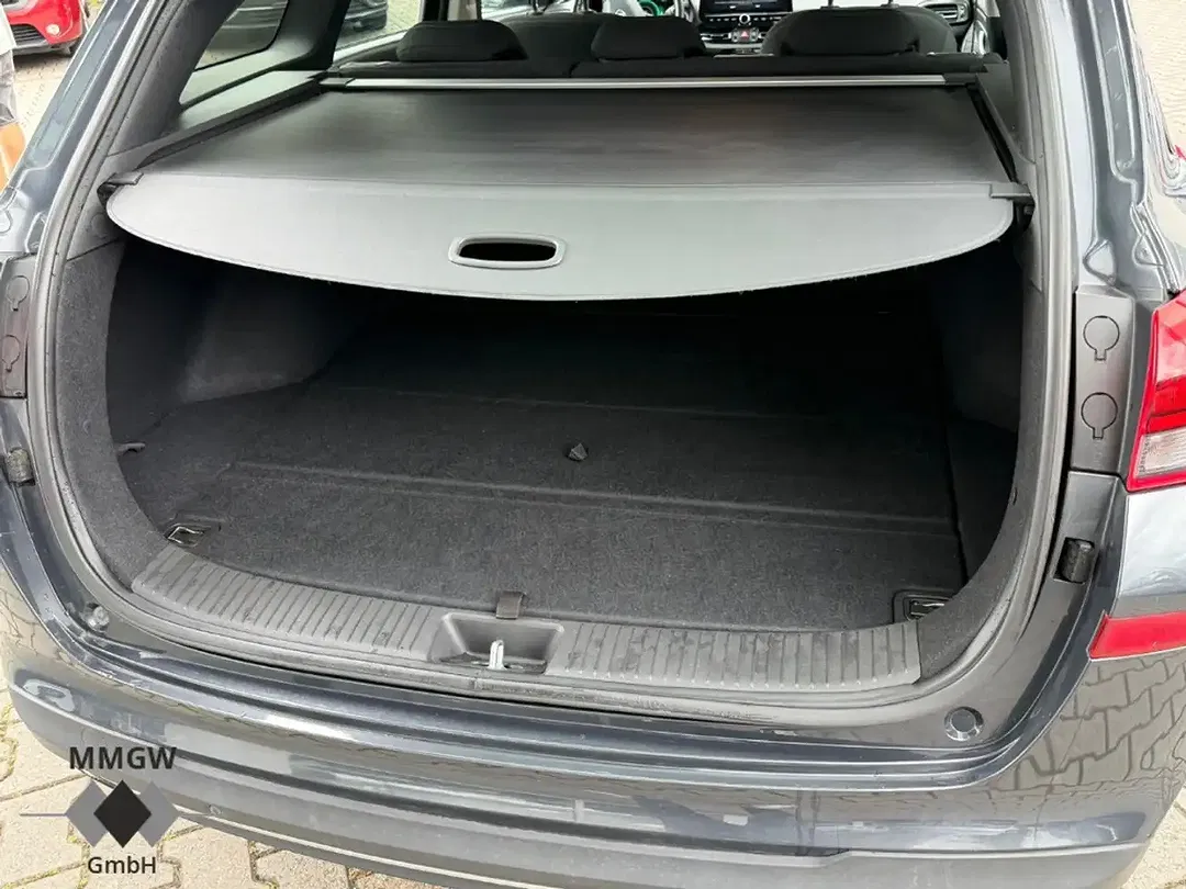 Hyundai i30 - Thumbnail 6