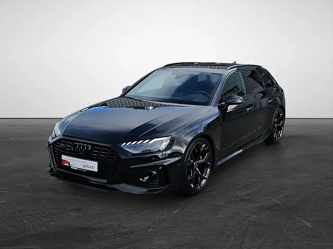 Audi RS4 - Thumbnail 2