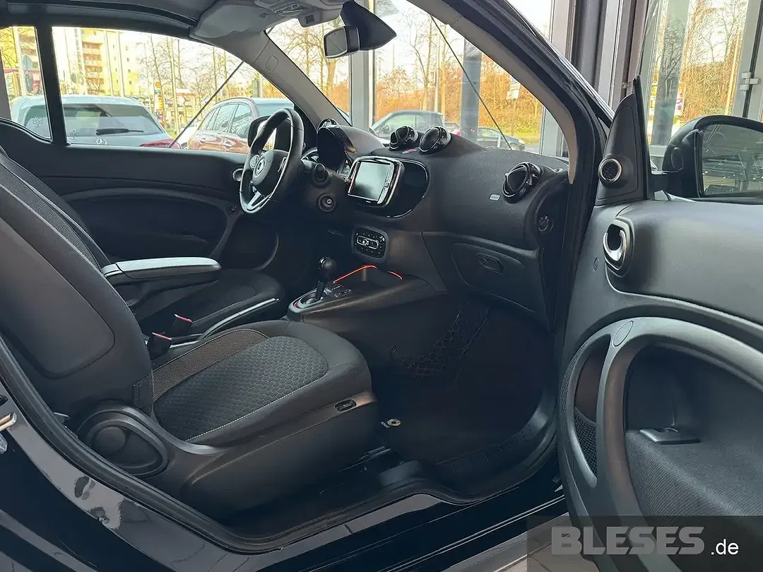 smart forTwo - Thumbnail 12