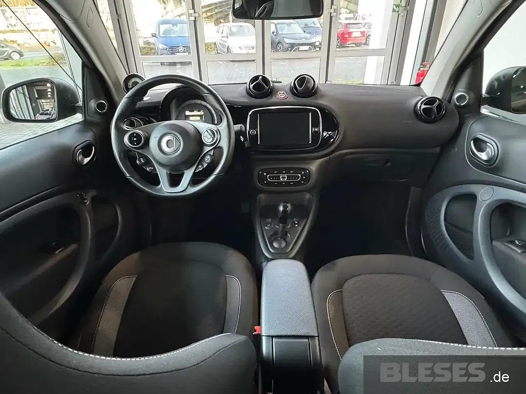 smart forTwo - Thumbnail 8