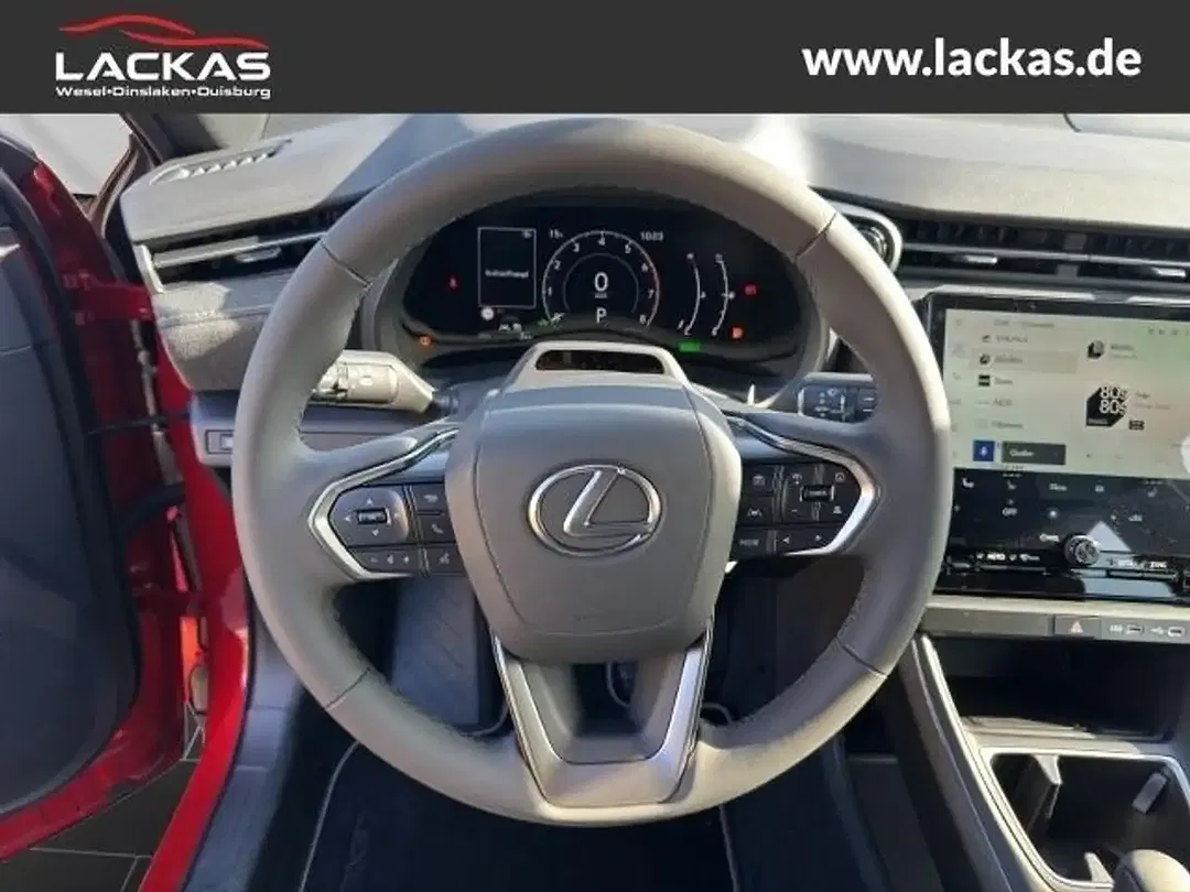 Lexus LBX - Thumbnail 11