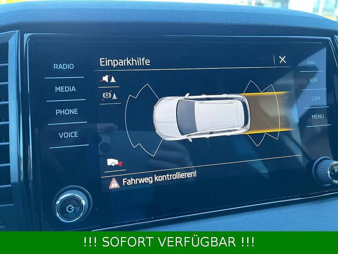Skoda Karoq - Thumbnail 18