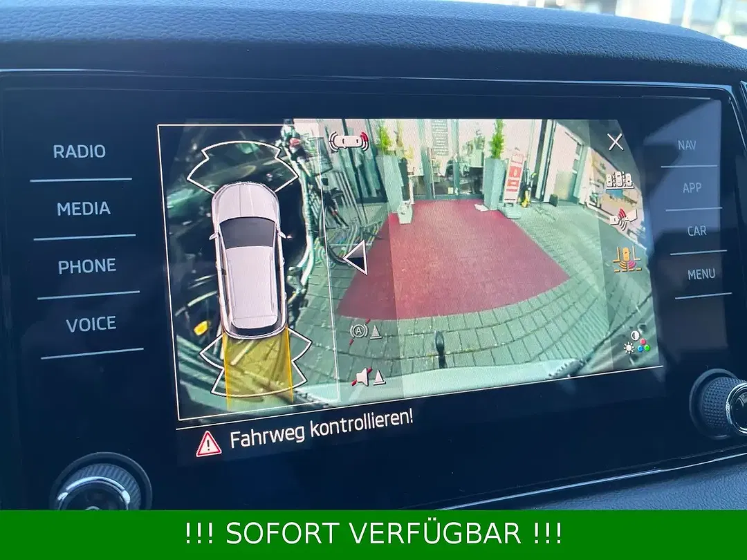 Skoda Karoq - Thumbnail 19