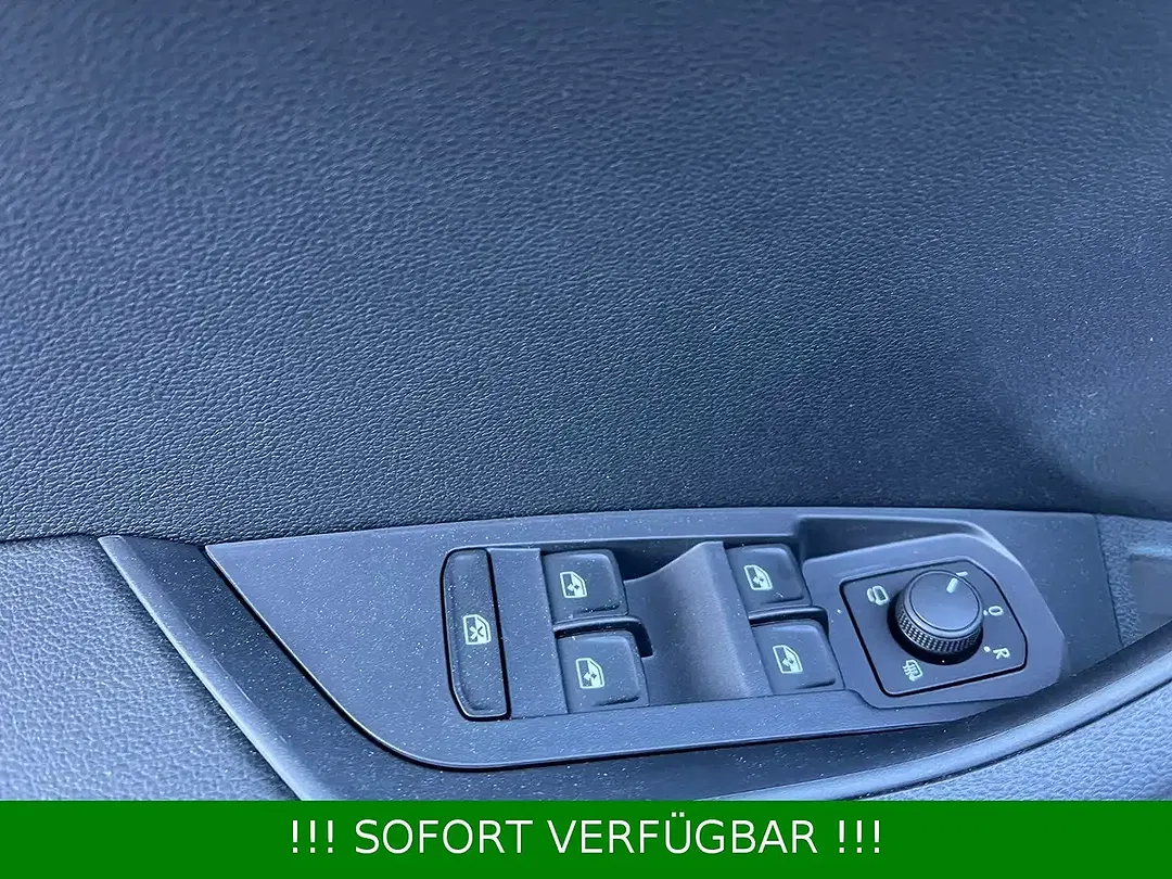 Skoda Karoq - Thumbnail 26