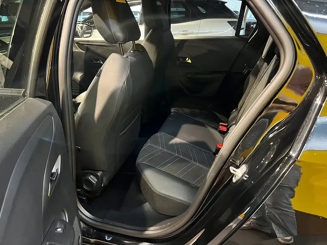 Opel Corsa - Thumbnail 10
