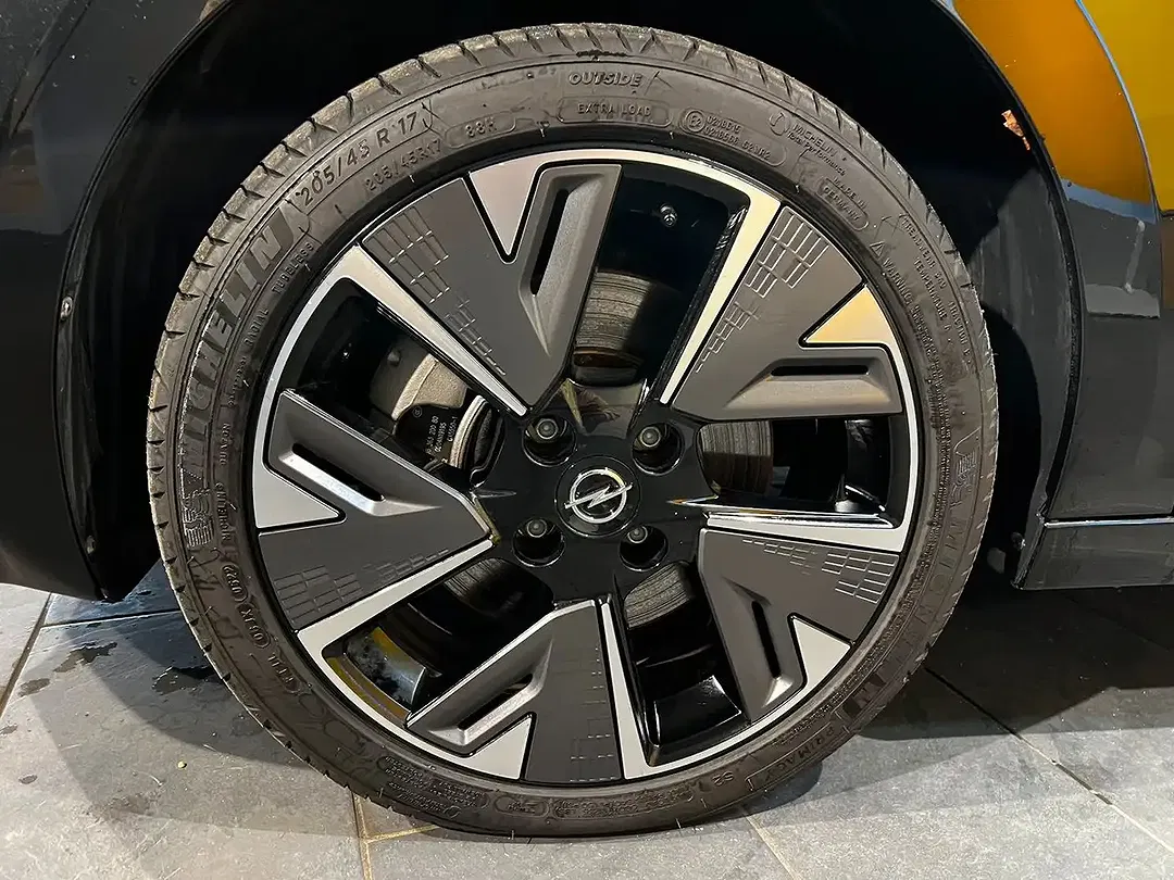 Opel Corsa - Thumbnail 8