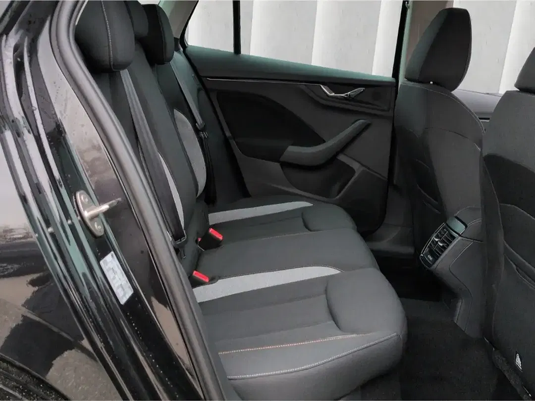 Skoda Kamiq - Thumbnail 8