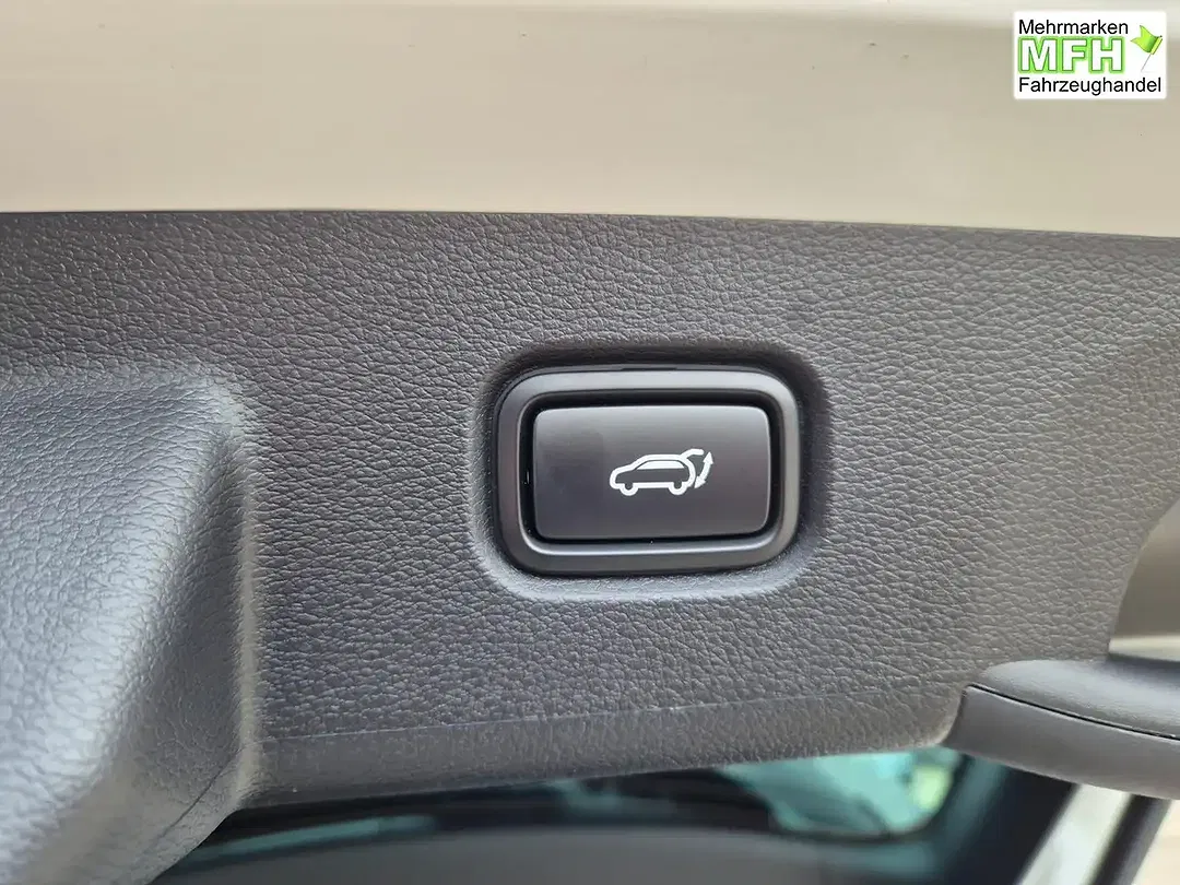 Kia Sportage - Thumbnail 10