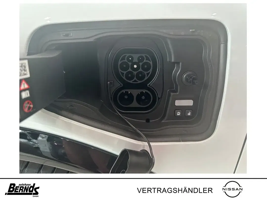 Nissan Micra - Thumbnail 15