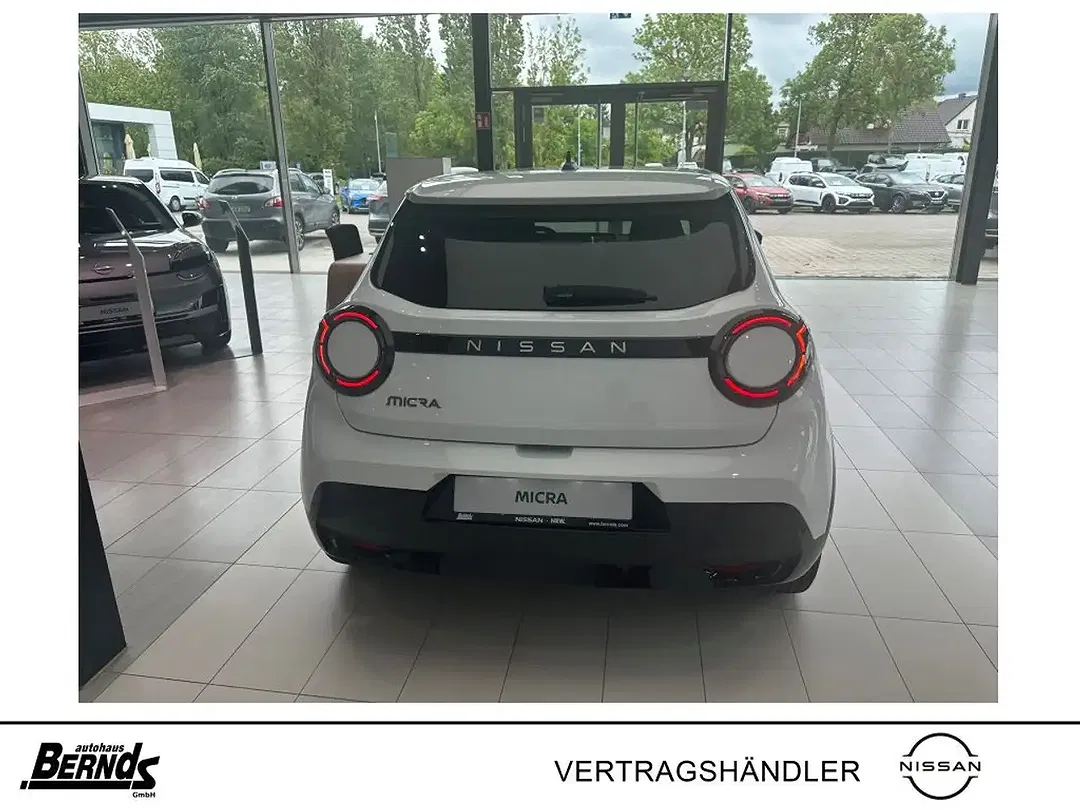 Nissan Micra - Thumbnail 6