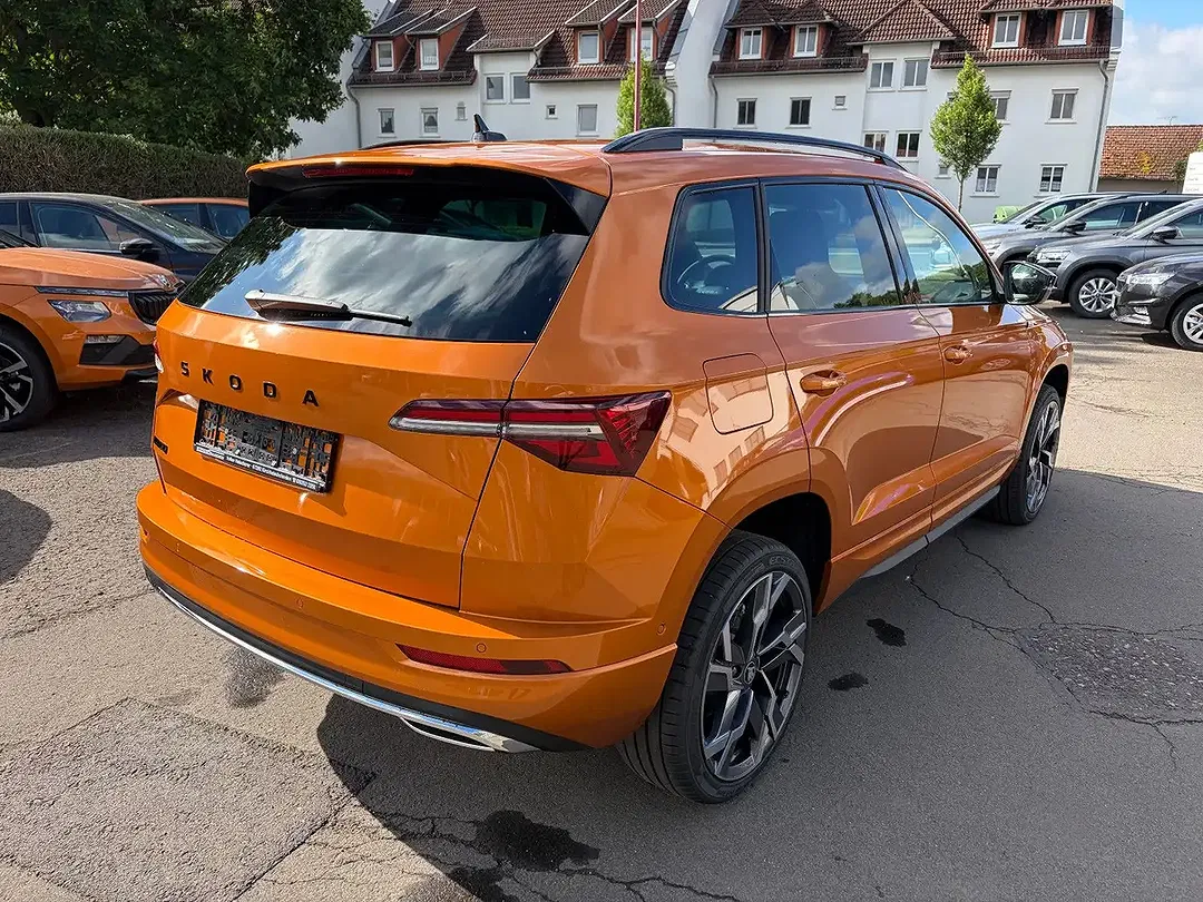 Skoda Karoq - Thumbnail 4