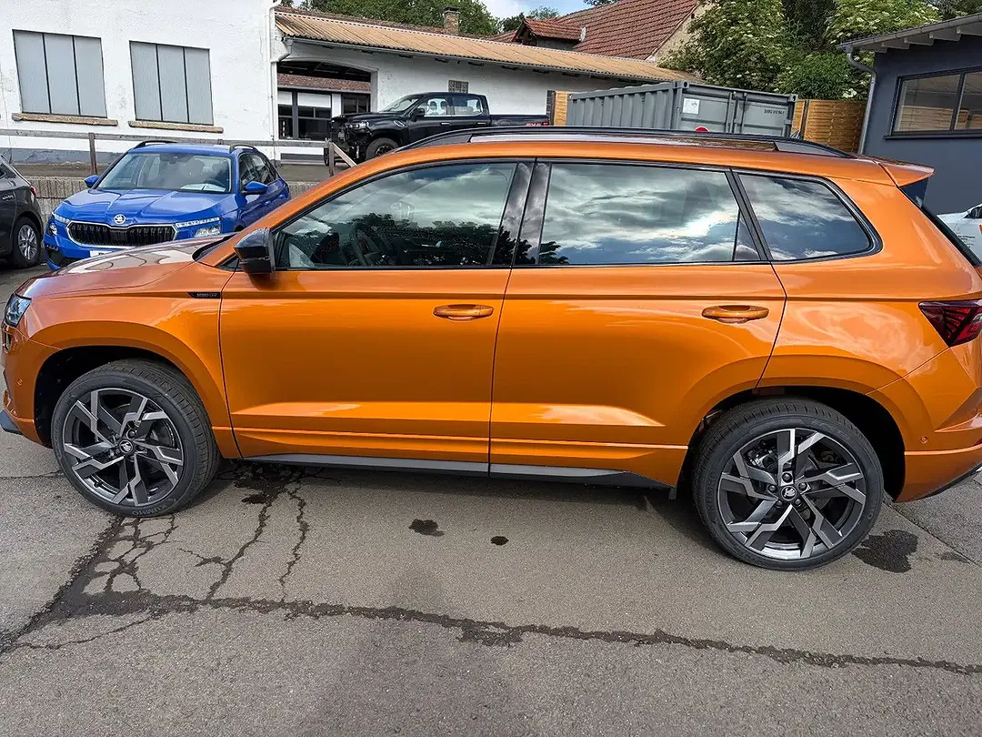 Skoda Karoq - Thumbnail 7