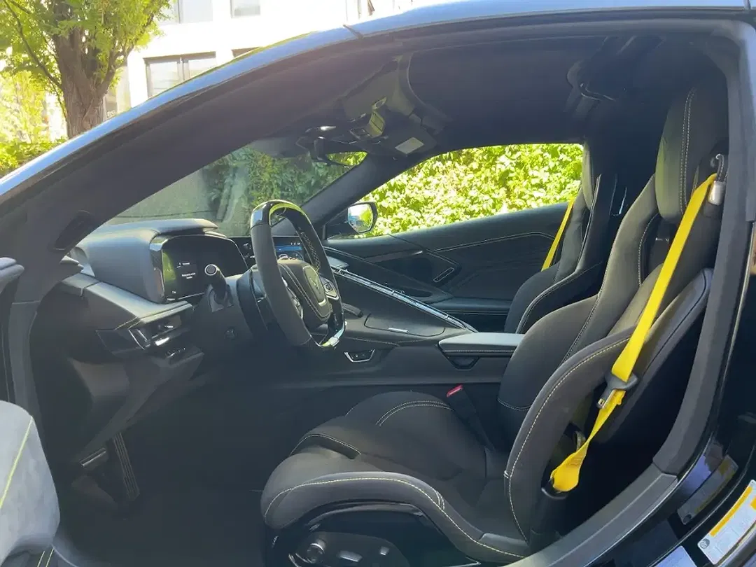 Corvette C8 - Thumbnail 9